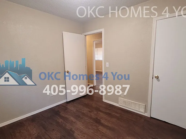 1700 Edgewood Dr — Photo 8