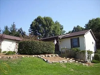 1835 Wixom Trl photo 1