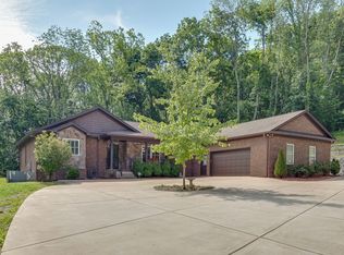 2026 Bear Paw Trl, Columbia, TN 38401
