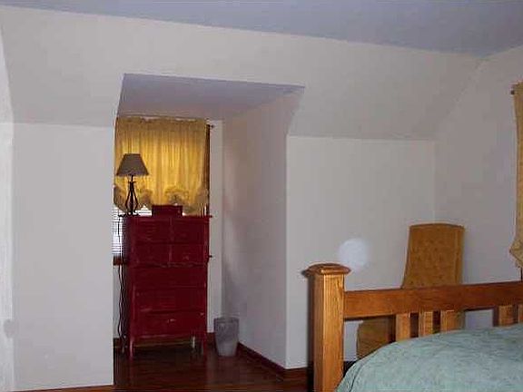 larger upstairs bedroom