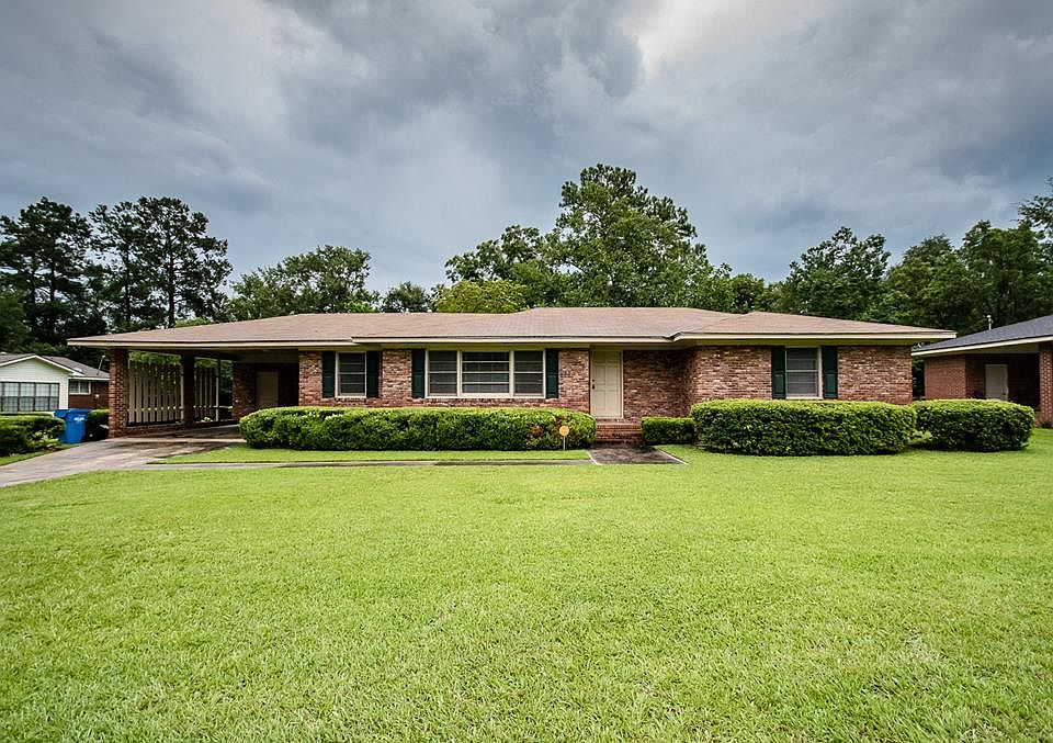 1st image of 4011 Pine Pl