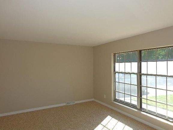 2nd image of 7737 Cedarbrook Dr
