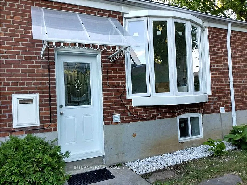 2 bed, $1,800 — Photo 2