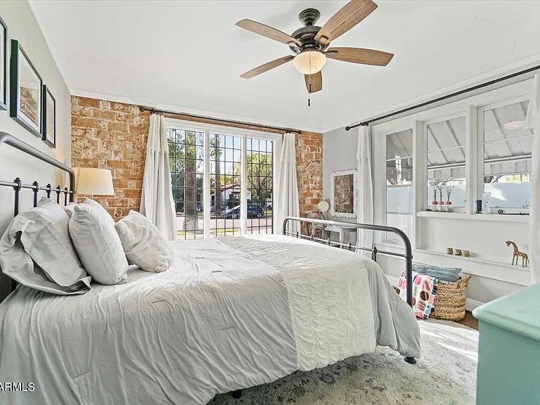 514 W Palm Ln — Photo 18