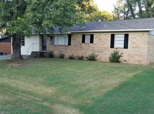 802 7th St, Barling, AR 72923