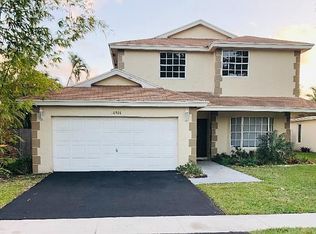16926 Royal Poinciana Dr, Fort Lauderdale, FL 33326