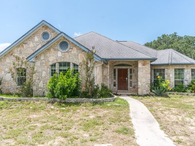 433 Ringaskiddy Cir, Floresville, TX, 78114