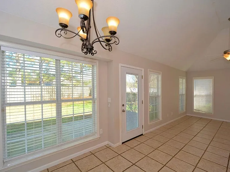 4001 Falliston Dr — Photo 29