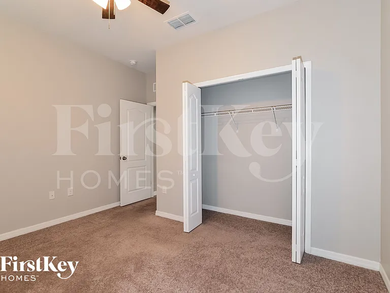 954 Glazebrook Loop — Photo 11