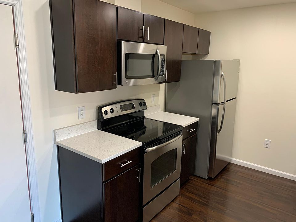 1st image of 68 Lake St APT 308
