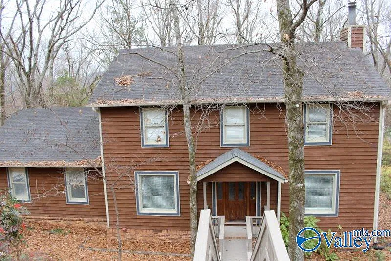 3 bed, 2.5 bath, 2367 sqft, $1,895 — Photo 1