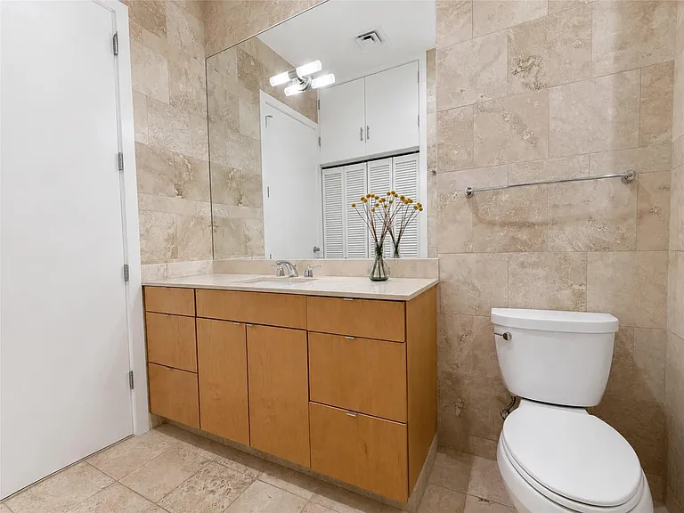 555 5th St #730 — Photo 20