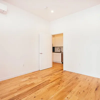 Rented by Nooklyn NYC LLC | media 6