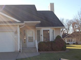 1628 The Oaks St, Marshall, MO 65340