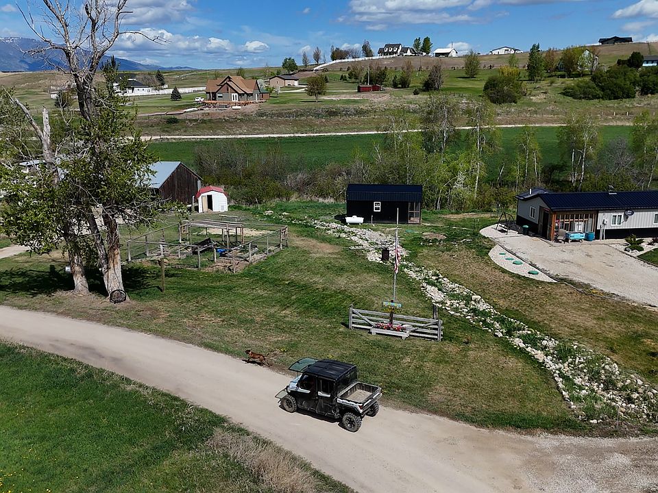 1st image of 4358 Charlotte Way