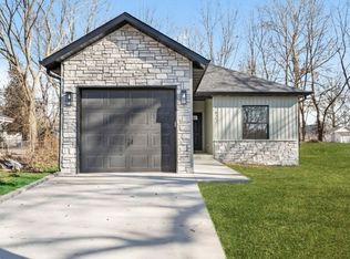 2731 W Latoka St, Springfield, MO 65807