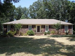 106 Hickory Cv, Florence, AL 35634