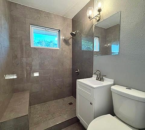 5th image of 105 18th Ave SW APT 1