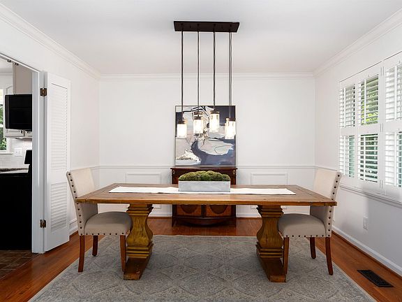 4th image of 1457 Willoughby Cir