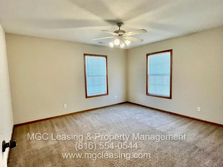 622 Willow Ln #B — Photo 12
