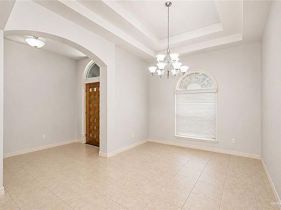 3rd image of 2416 Violet Ave
