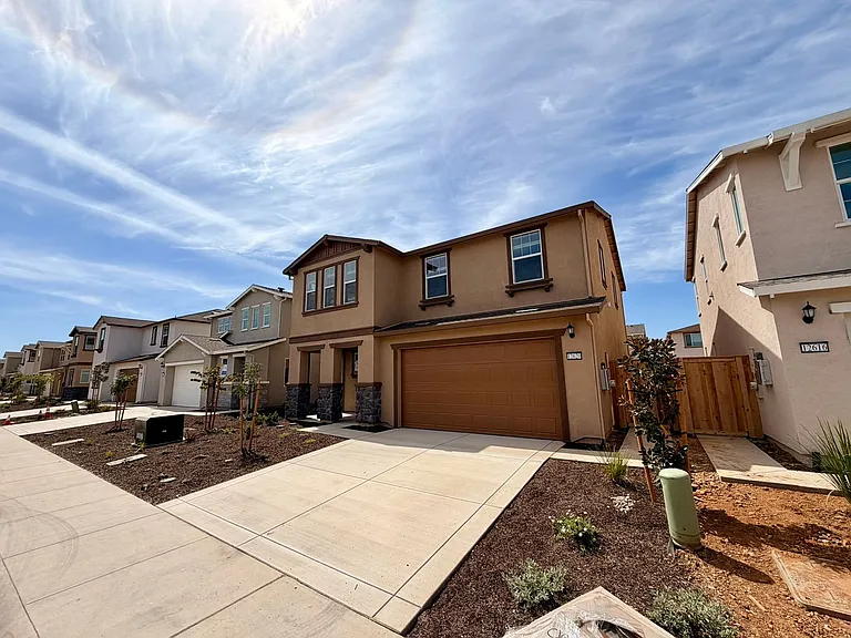 12620 Hereford Ave — Photo 4