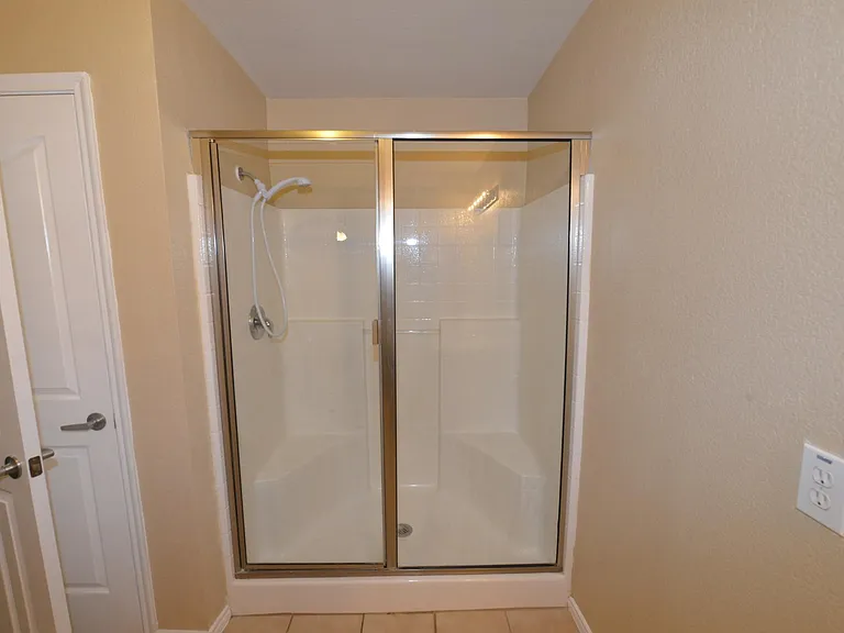 509 Cypress Ct — Photo 5