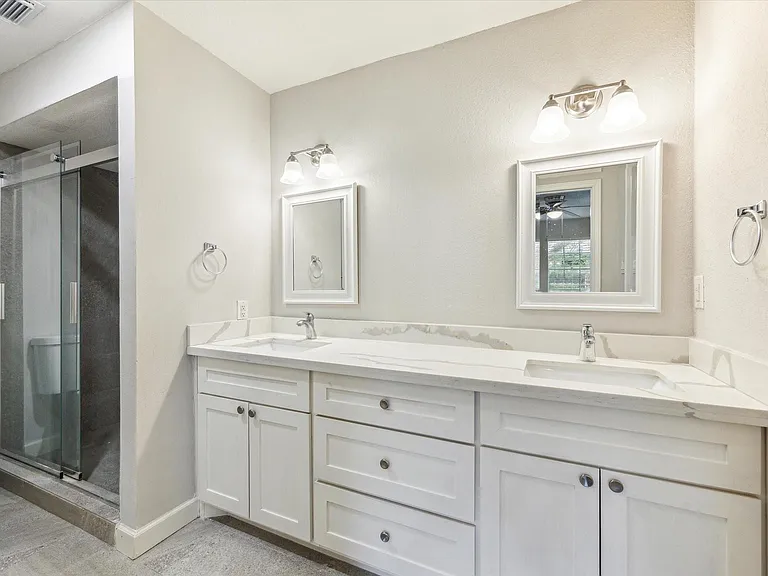 1107 Country Place Dr — Photo 12