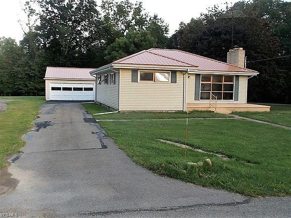 2nd image of 6790 Lakeview Dr