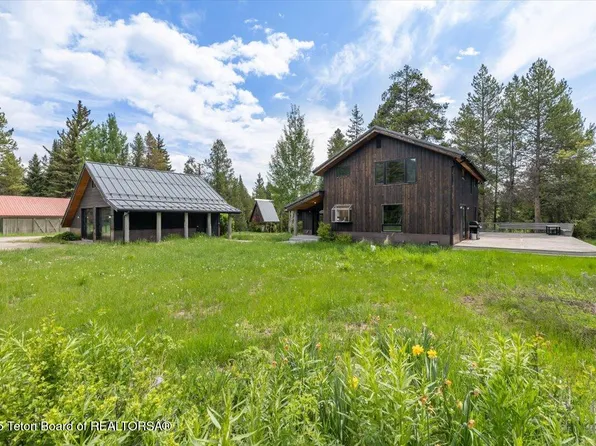 6450 W Heck Of A Hill Rd, Wilson, WY 83014