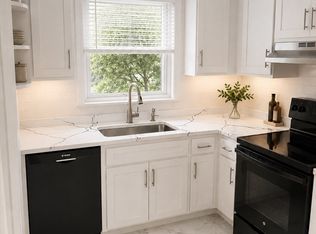 71 Blake St UNIT 71, Newtonville, MA 02460
