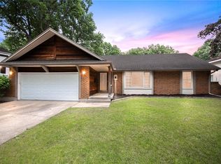 6813 Crisp Ave, Raytown, MO 64133