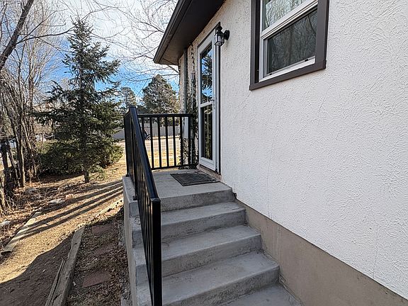 4th image of 1334 N Union Blvd