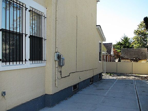 2nd image of 11110 167th St