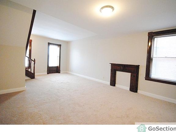 4th image of 1940 Benton St #A