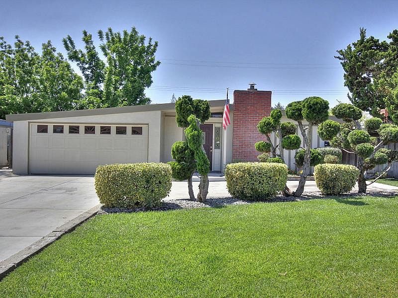 1st image of 936 Las Palmas Dr