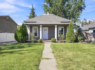 1312 Grant Ave, Prosser, WA 99350