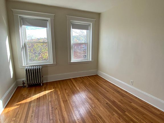 3rd image of 1334 Commonwealth Ave #55