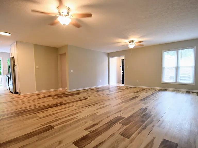 4408 Chesterbrook Dr — Photo 5