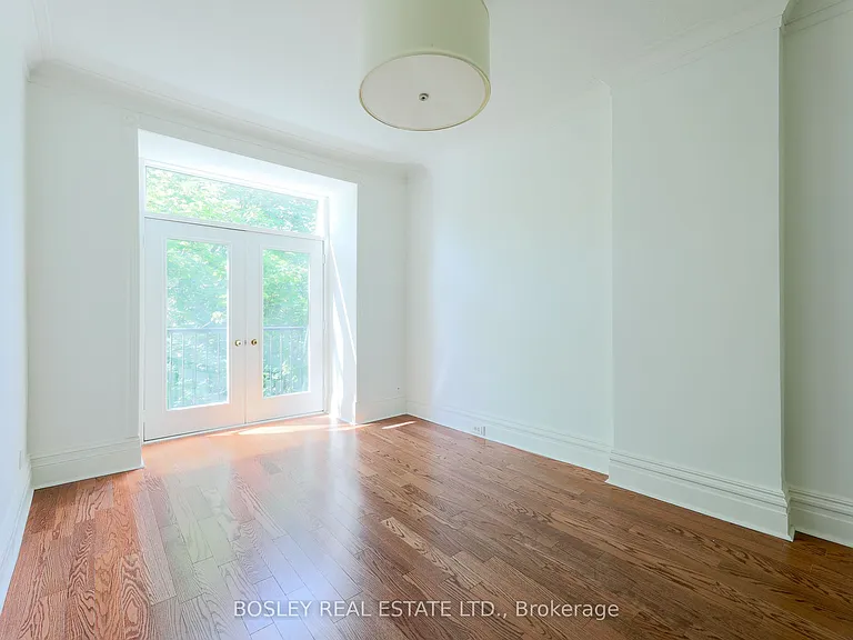 12 Meredith Cres #UPPER — Photo 27