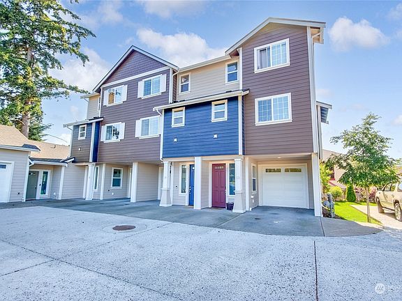 2nd image of 334 9th Avenue SE #D14