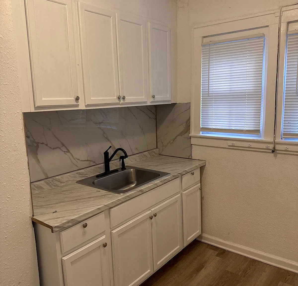 3 bed, 1208 sqft, $1,400 — Photo 3