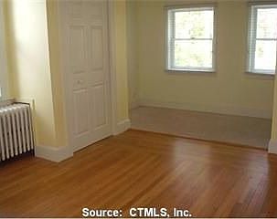 5th image of 11 Cocheco Ave
