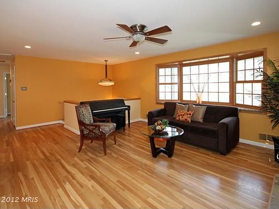 3rd image of 7507 Pleasant Way