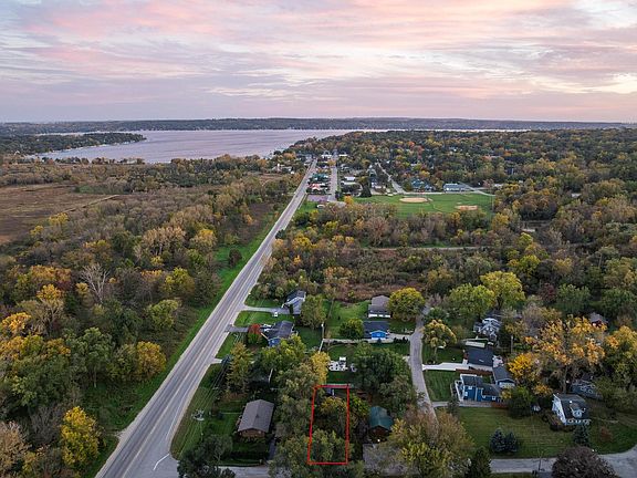 2nd image of 107 Bayview ROAD