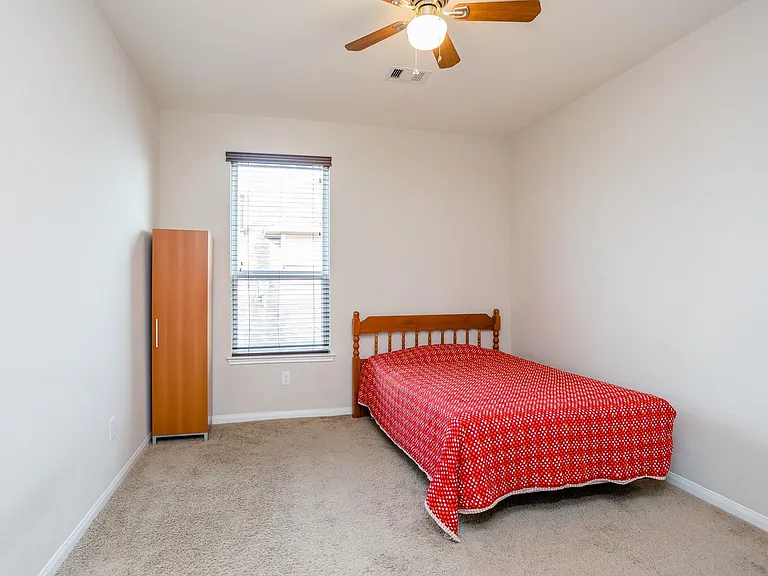 4622 Regal Shadow Ln — Photo 30
