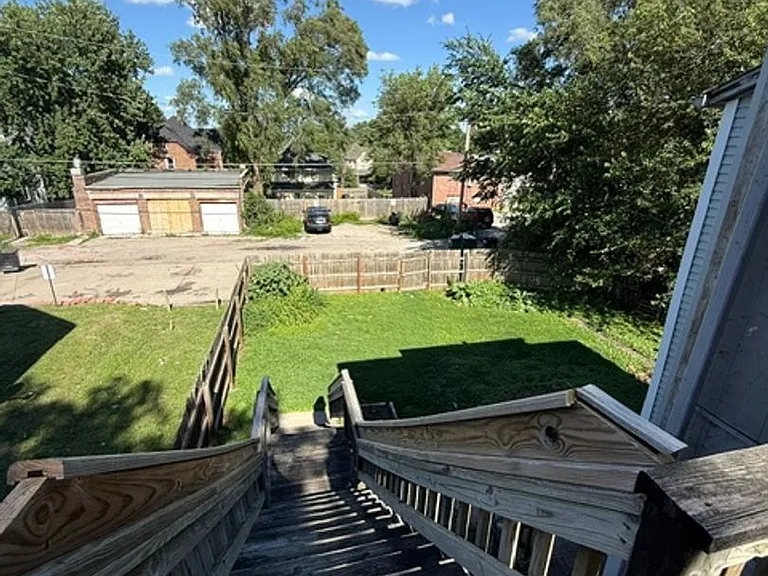 1313 S 32nd St — Photo 3