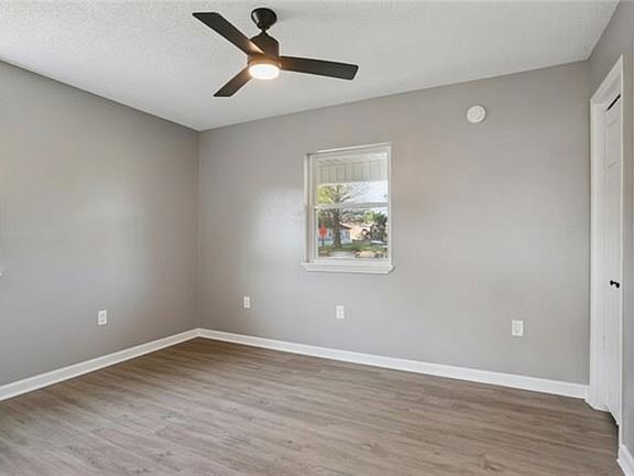 5th image of 4531 Paris Ave
