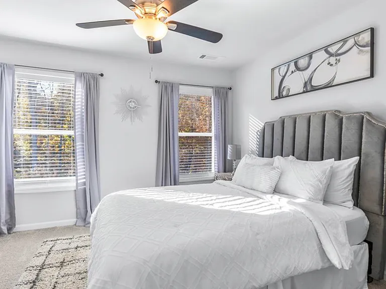465 Collins Industrial Way — Photo 7