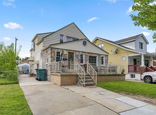 4815 Helen St, Dearborn, MI 48126